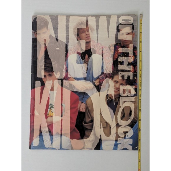 Vintage New Kids On The Block NKOTB Magic Summer Tour Concert Program Book 1990 - Picture 2 of 9
